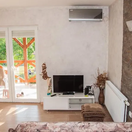 Oaza Mira Apartment Vrdnik