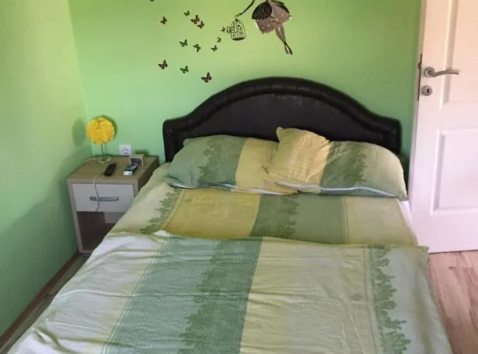 Oaza Mira アパート