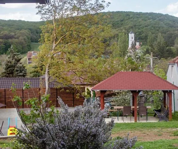 Oaza Mira アパート